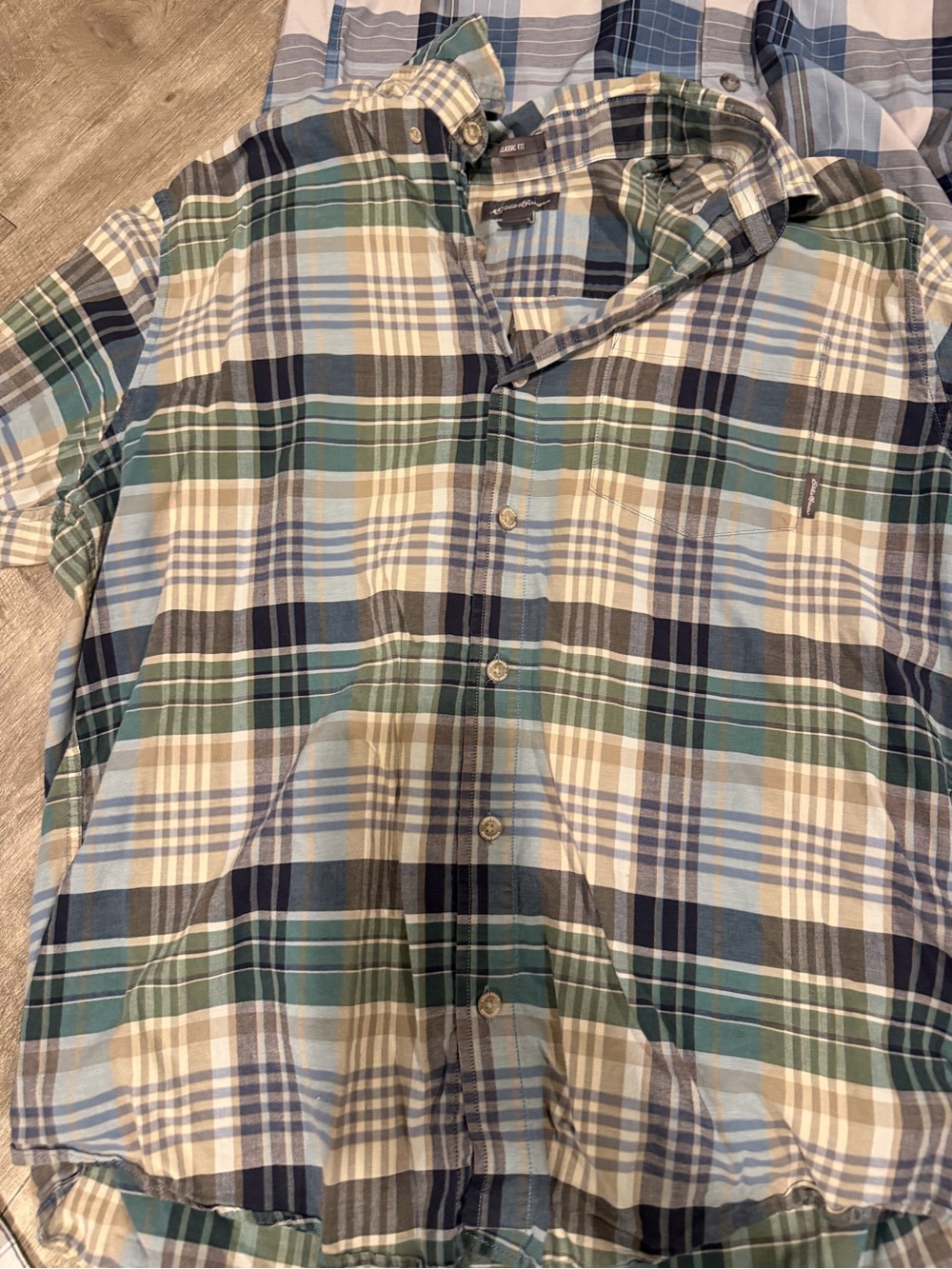 EUC large Eddie Bauer Mixed Plaid Short-Sleeve Button-Down Shirts - Picture 5 of 7